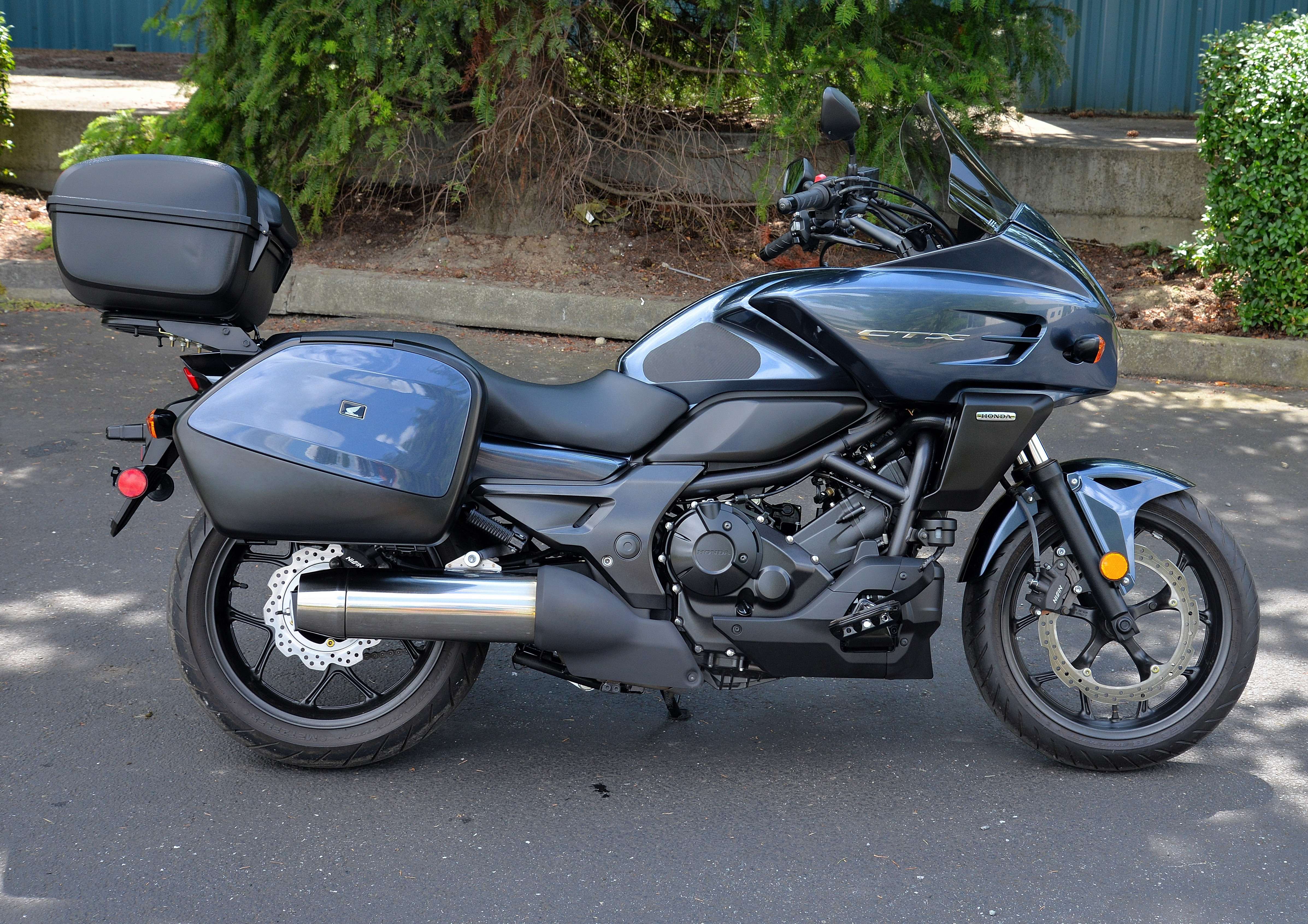 2017 honda ctx700