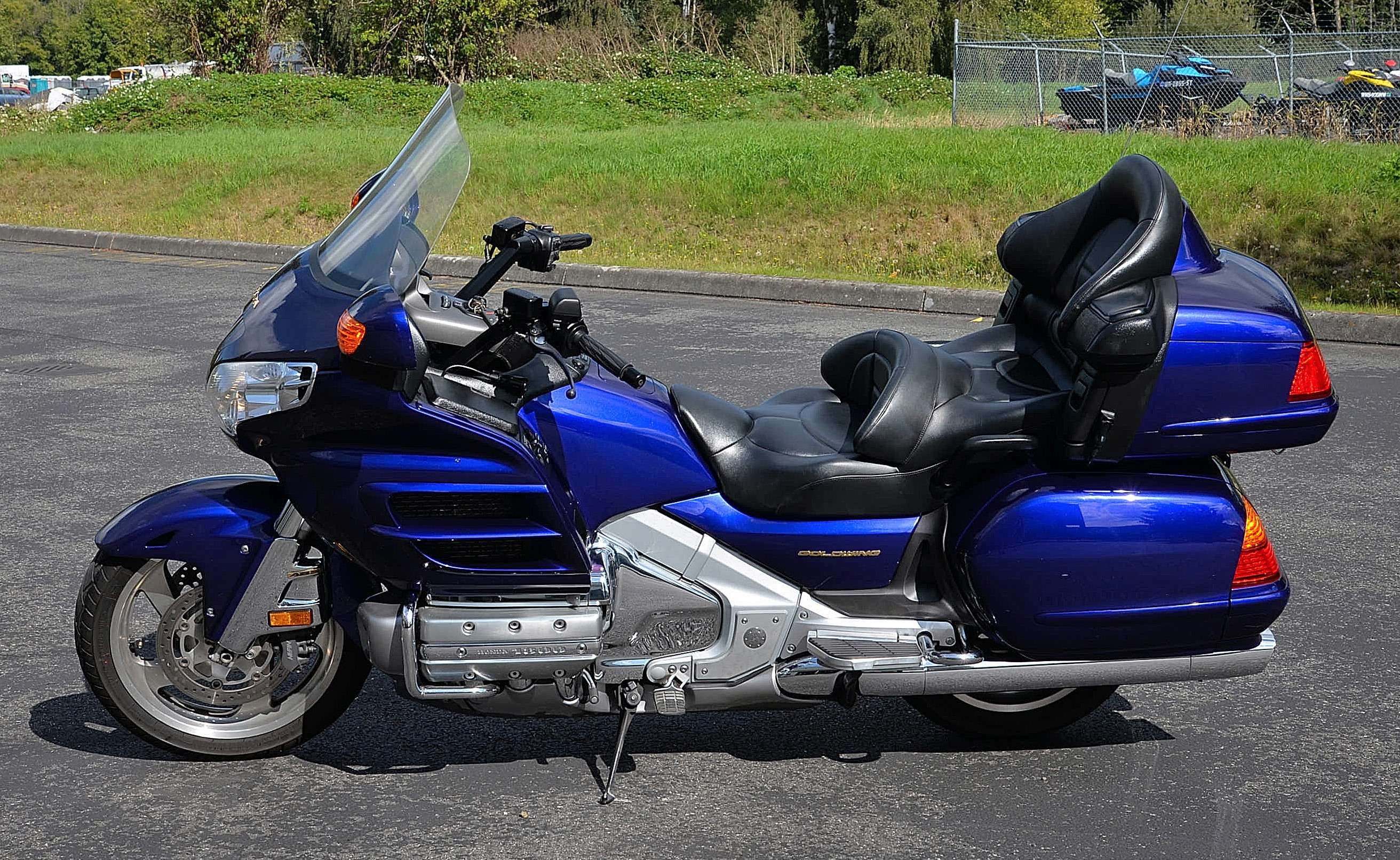 2002 HONDA Goldwing